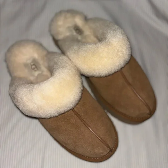 UGG Tan Suede Slippers with Cream Lining UGG | Shoes | Ugg Womens Brown Slippers With Plush Cream  main image 2